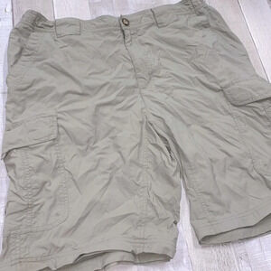 Columbia olive green pants size large removable legs